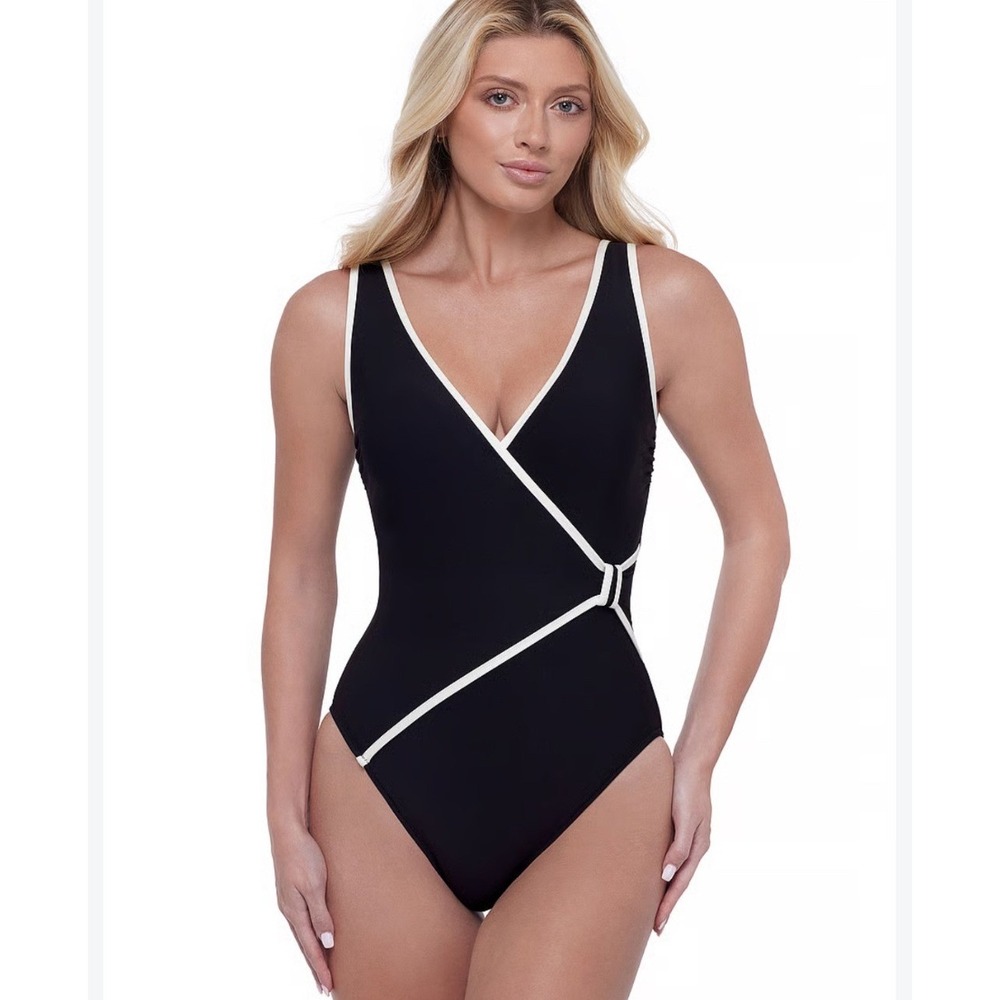 NEW! Miraclesuit Ave One Piece Swimsuit Black White Wrap Surplice 6570404 Size 6